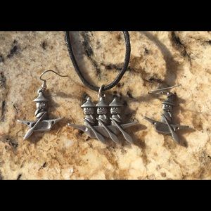 💐Necklace Earrings set CANADA leather